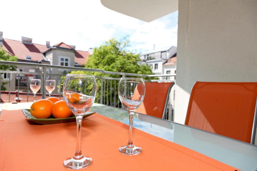 Apartment 3 Sunny Apartments-schoenbrunn, 100m2 With Balcony Wien